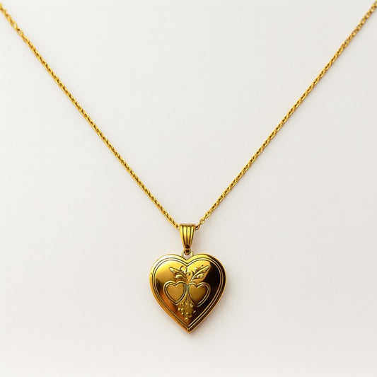Vintage Gold Heart Locket Pendant Necklace