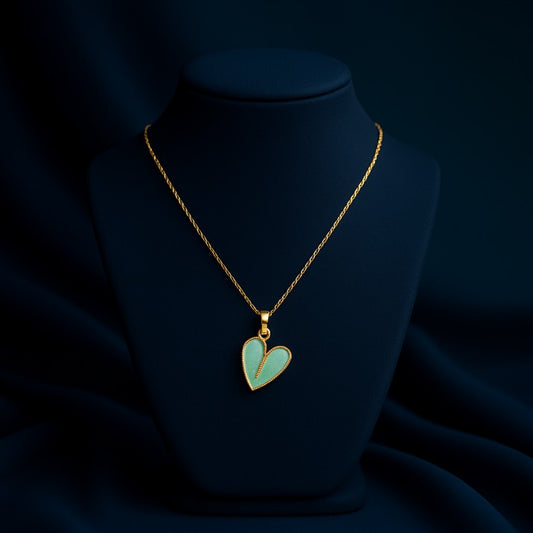 Elegant  Green Heart Pendant